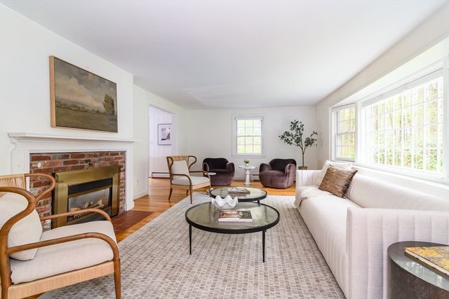 5 Wayland Hills Rd, Wayland, MA 01778