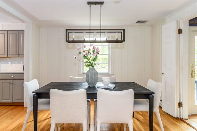 5 Wayland Hills Rd, Wayland, MA 01778