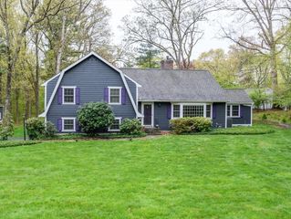 5 Wayland Hills Rd, Wayland, MA 01778