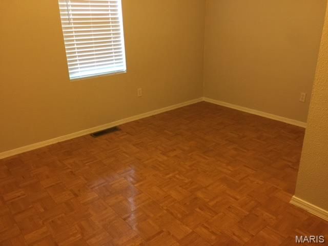 4635 Oldenburg Avenue, St Louis, MO 63123