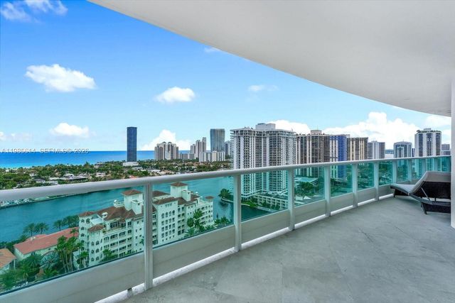 19955 NE 38th Ct 2202, Aventura, FL 33180