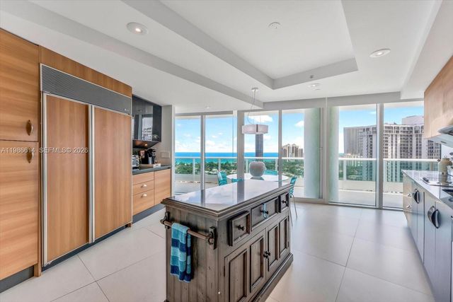 19955 NE 38th Ct 2202, Aventura, FL 33180