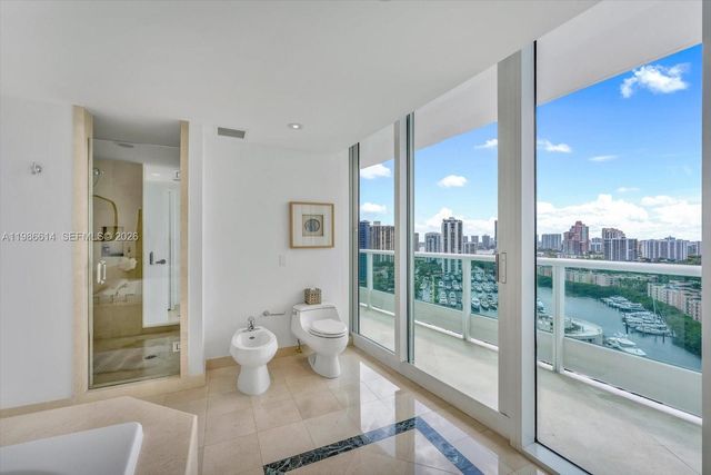 19955 NE 38th Ct 2202, Aventura, FL 33180