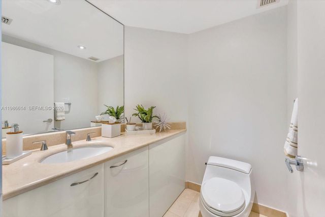 19955 NE 38th Ct 2202, Aventura, FL 33180