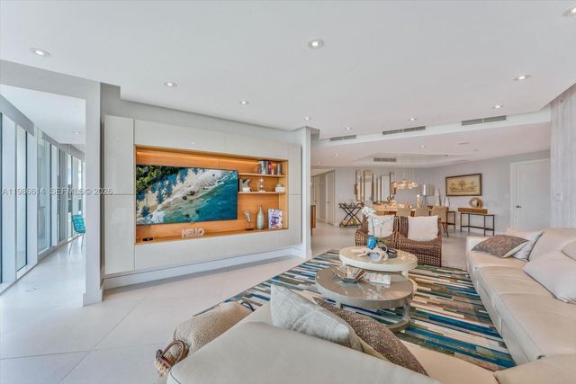 19955 NE 38th Ct 2202, Aventura, FL 33180