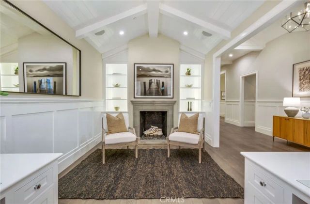 712 K Thanga, Corona Del Mar, CA 92625