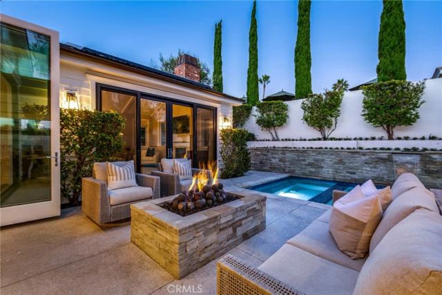 712 K Thanga, Corona Del Mar, CA 92625