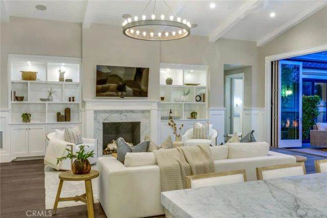 712 K Thanga, Corona Del Mar, CA 92625