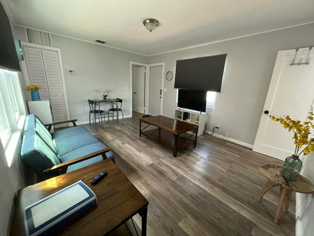 732 Highland Drive, West Palm Beach, FL 33405