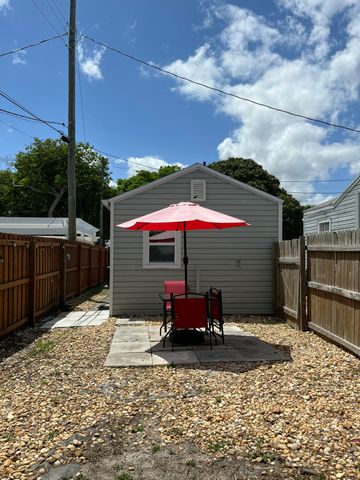 732 Highland Drive, West Palm Beach, FL 33405