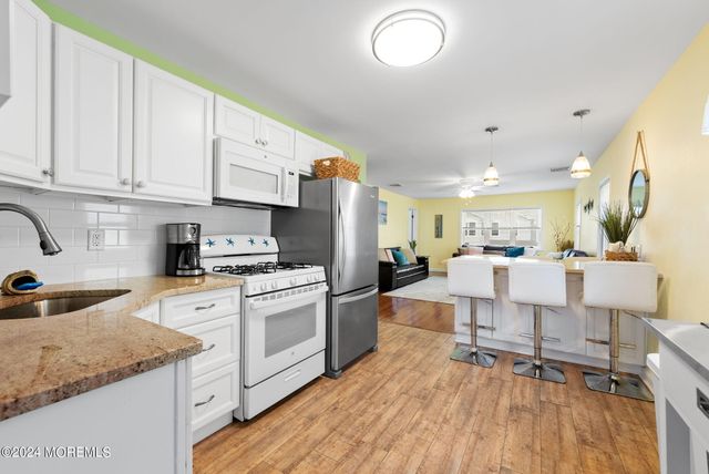 15 7th Avenue, Seaside Heights, NJ 08751