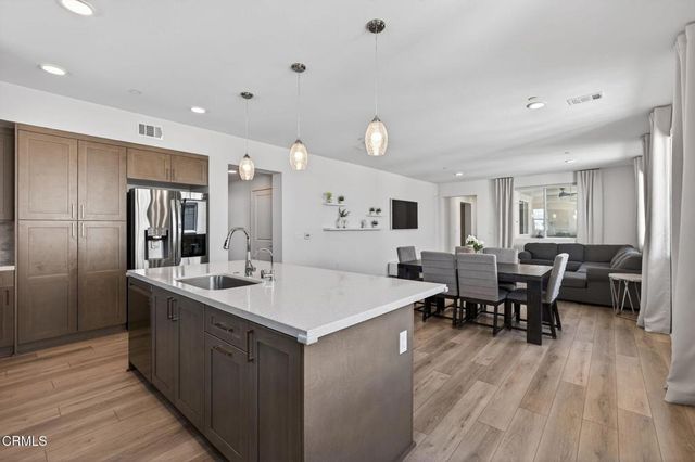 2850 Wagon Wheel 402, Oxnard, CA 93036