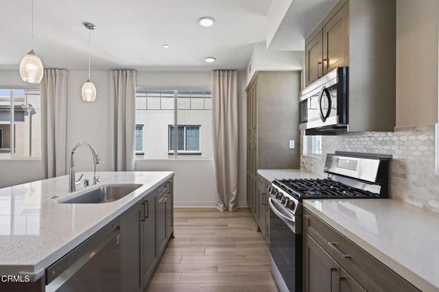 2850 Wagon Wheel 402, Oxnard, CA 93036