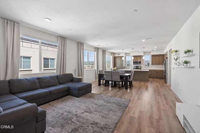 2850 Wagon Wheel 402, Oxnard, CA 93036