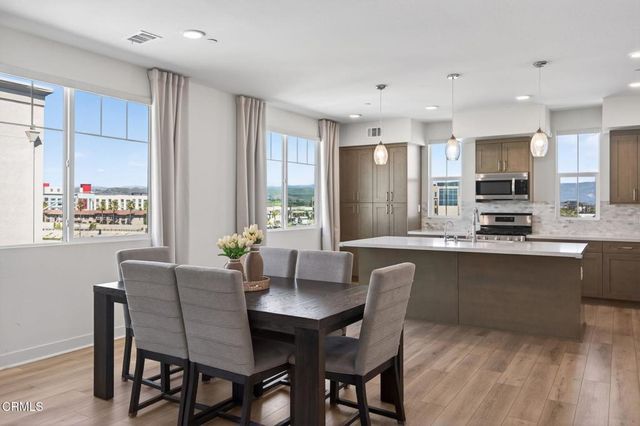 2850 Wagon Wheel 402, Oxnard, CA 93036