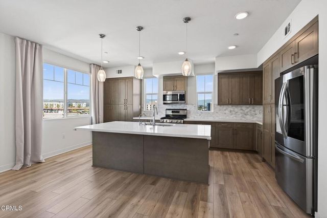 2850 Wagon Wheel 402, Oxnard, CA 93036