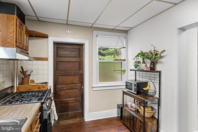 54 WARREN ST, Beverly, NJ 08010