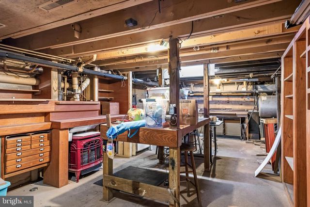 54 WARREN ST, Beverly, NJ 08010