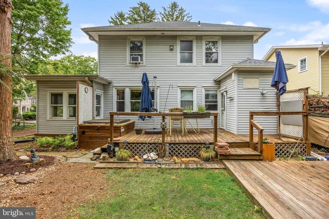 54 WARREN ST, Beverly, NJ 08010
