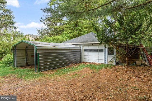 54 WARREN ST, Beverly, NJ 08010