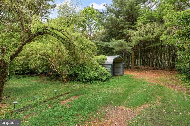 54 WARREN ST, Beverly, NJ 08010