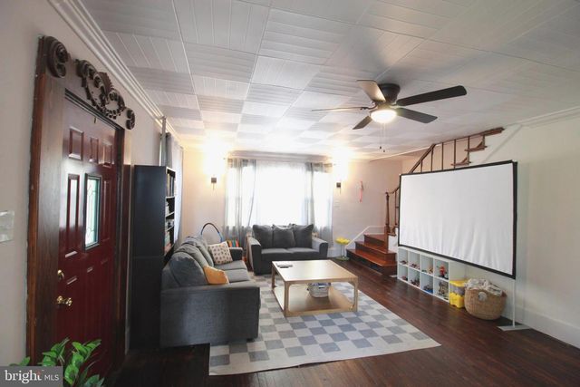 54 WARREN ST, Beverly, NJ 08010