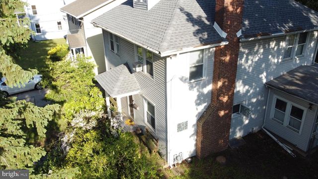 54 WARREN ST, Beverly, NJ 08010