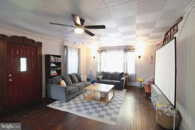54 WARREN ST, Beverly, NJ 08010