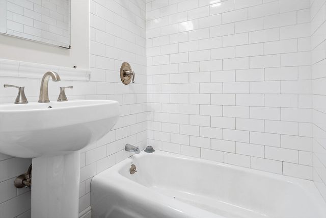 802 E 3rd St 3, Boston, MA 02127