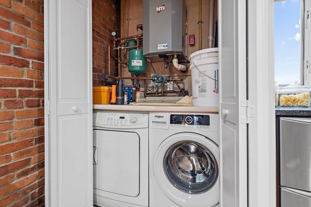 802 E 3rd St 3, Boston, MA 02127