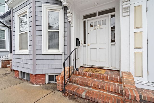 802 E 3rd St 3, Boston, MA 02127