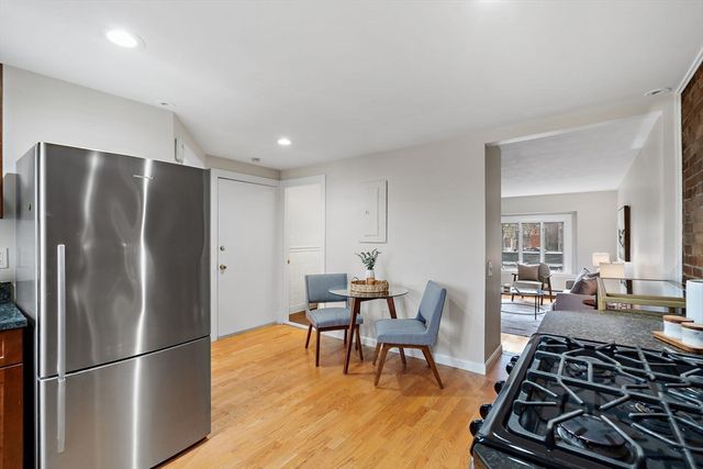 802 E 3rd St 3, Boston, MA 02127