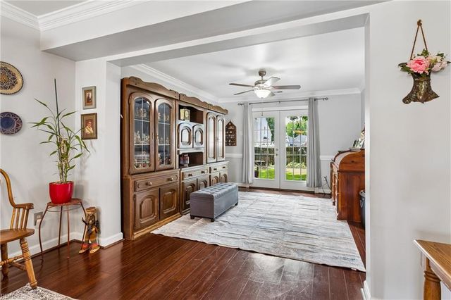 868 Weyanoke LN, Newport News, VA 23608
