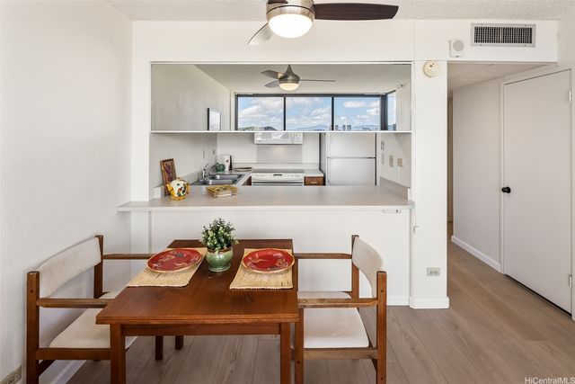 2499 Kapiolani Boulevard 2804, Honolulu, HI 96826