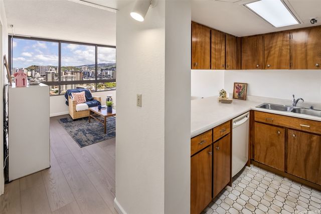 2499 Kapiolani Boulevard 2804, Honolulu, HI 96826