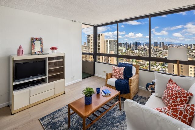 2499 Kapiolani Boulevard 2804, Honolulu, HI 96826