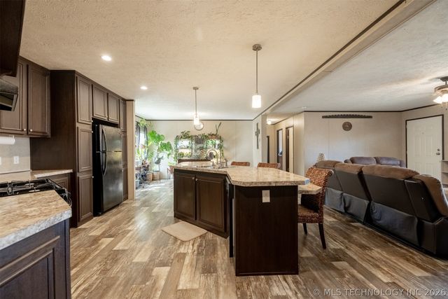 38083 W 28th Place S, Mannford, OK 74044