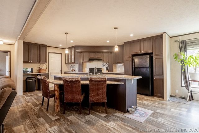 38083 W 28th Place S, Mannford, OK 74044