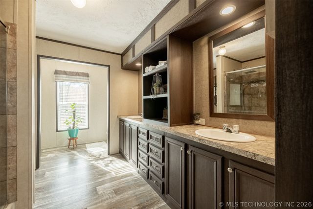 38083 W 28th Place S, Mannford, OK 74044