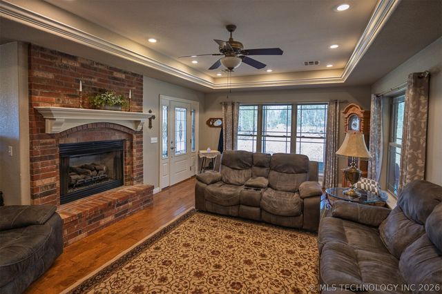 10287 N Sandridge Road, Stigler, OK 74462