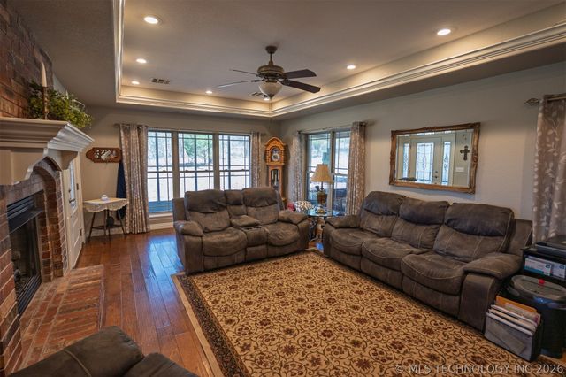 10287 N Sandridge Road, Stigler, OK 74462