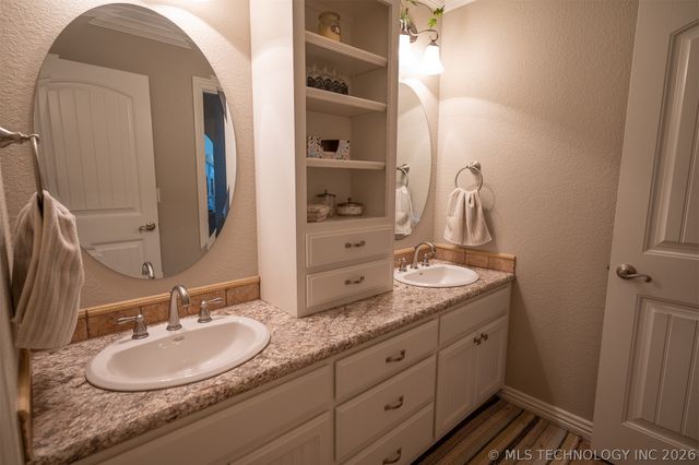 10287 N Sandridge Road, Stigler, OK 74462