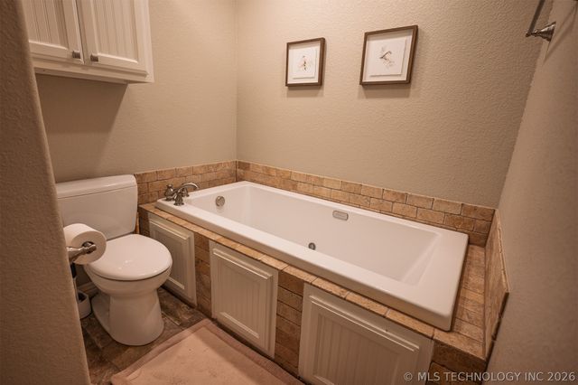 10287 N Sandridge Road, Stigler, OK 74462