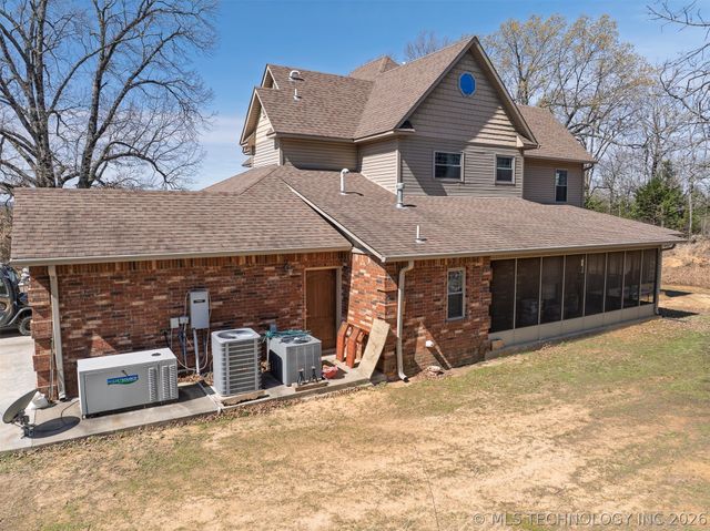 10287 N Sandridge Road, Stigler, OK 74462