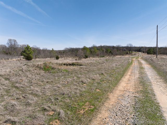 10287 N Sandridge Road, Stigler, OK 74462