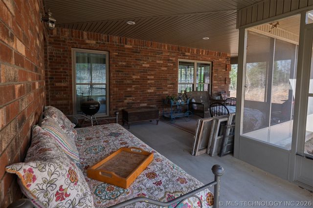 10287 N Sandridge Road, Stigler, OK 74462