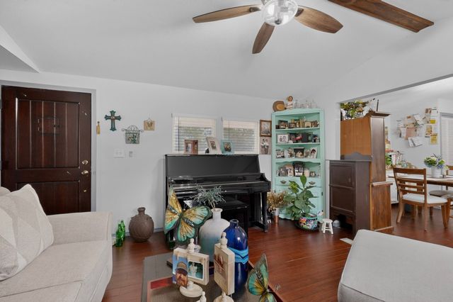 979 Private Road 3784, Quinlan, TX 75474