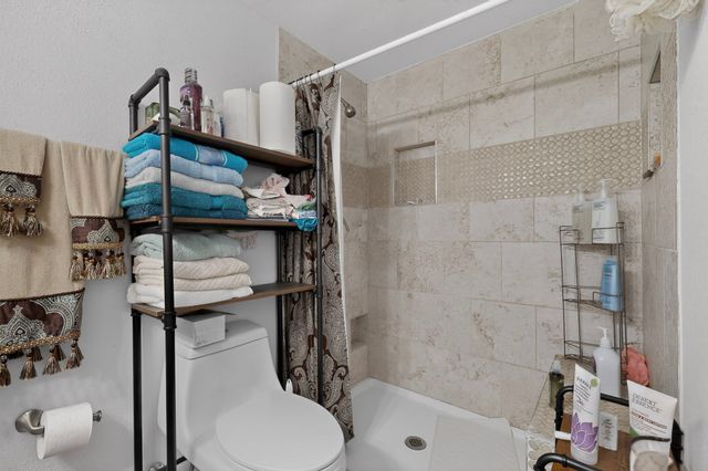 979 Private Road 3784, Quinlan, TX 75474