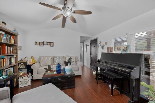 979 Private Road 3784, Quinlan, TX 75474