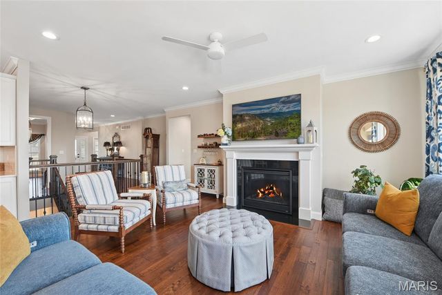 734 Crested Point Drive, Eureka, MO 63025